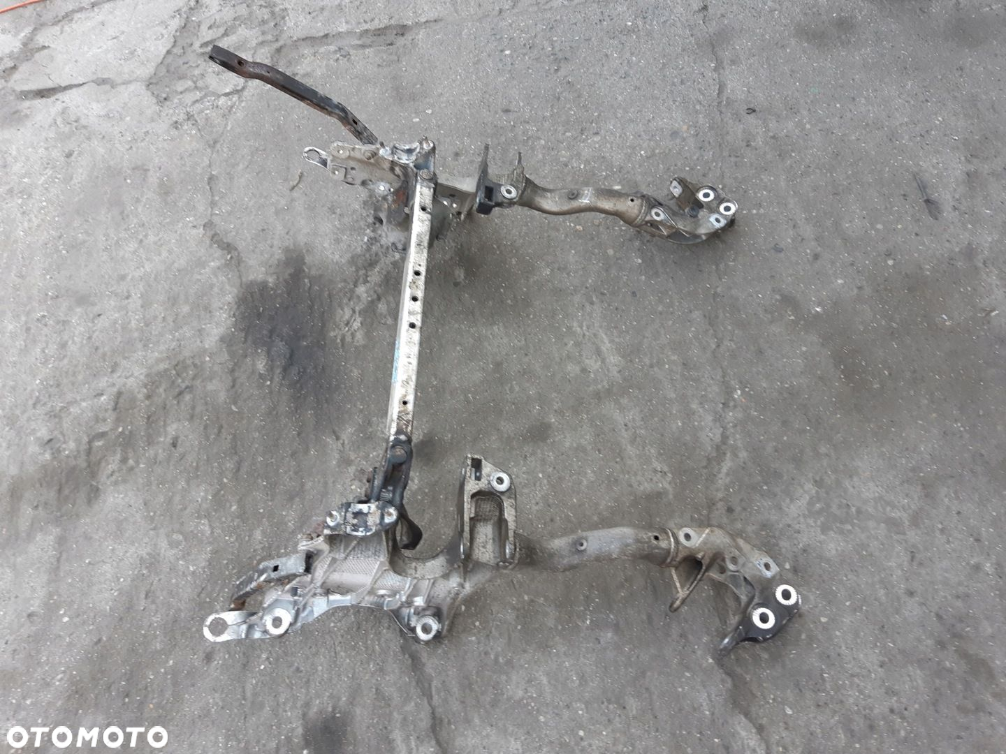 AUDI Q5 8R SANKI WÓZEK KOŁYSKA PRZÓD 8R0399315E - 3