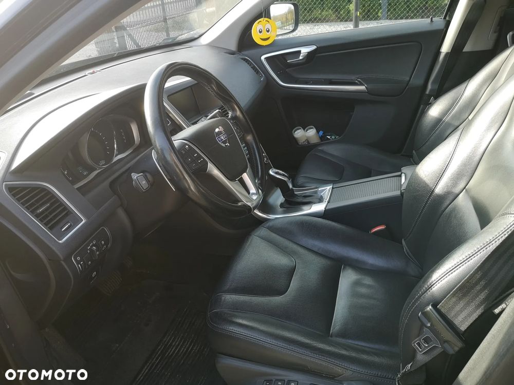 Volvo XC 60 T6 AWD Edition Pro - 12