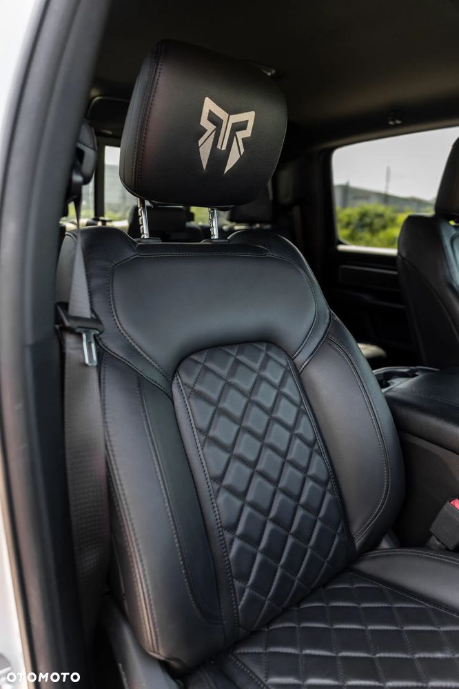 RAM 1500 5.7 Crew Cab Bighorn - 25