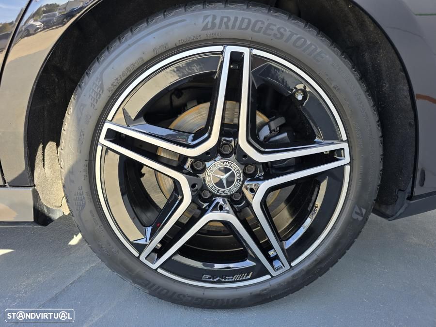 Mercedes-Benz CLA 180 d Shooting Brake 7G-DCT AMG Line - 56