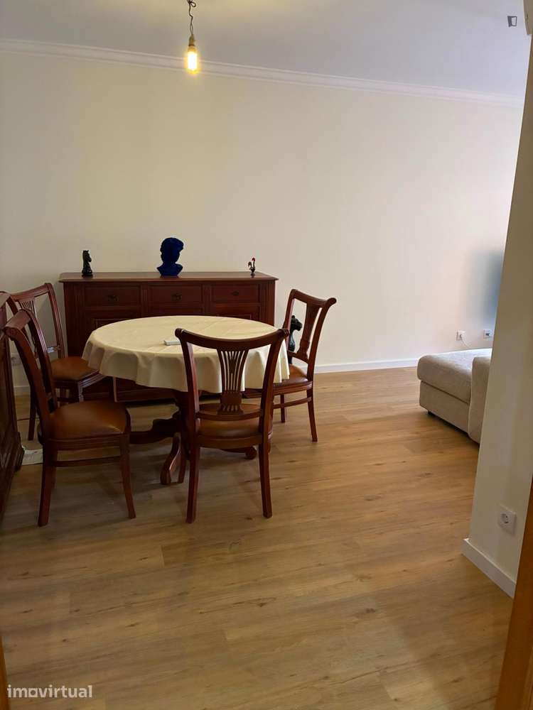 Quarto - localizado em Carcavelos Lisbon - Grande imagem: 5/7