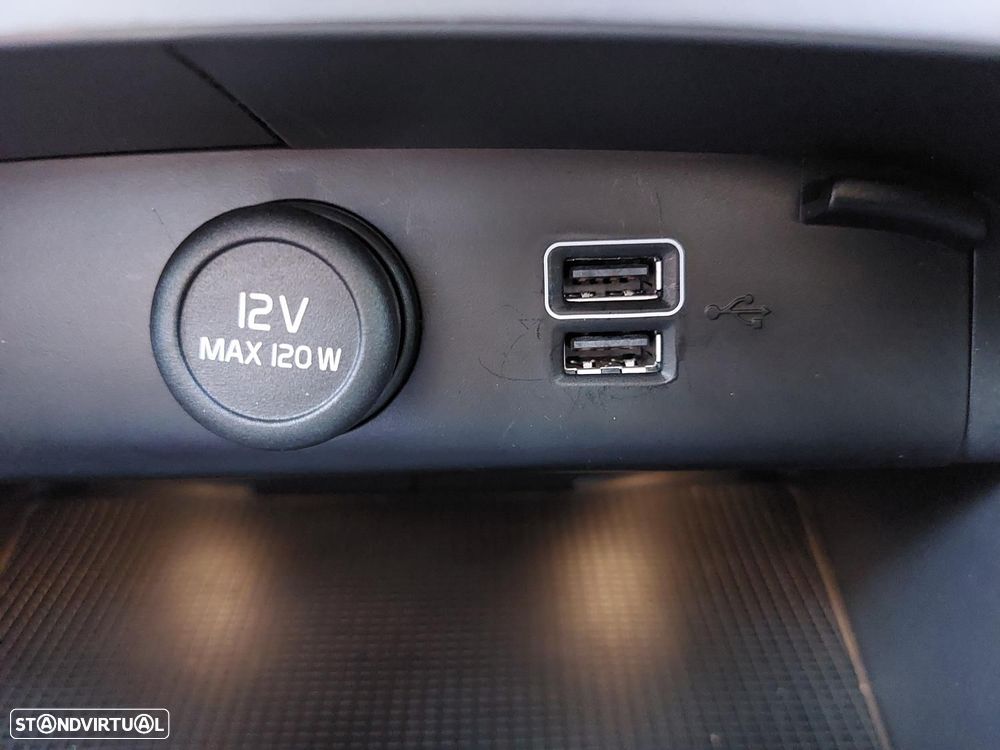 Volvo XC 40 1.5 T5 PHEV Inscription - 40