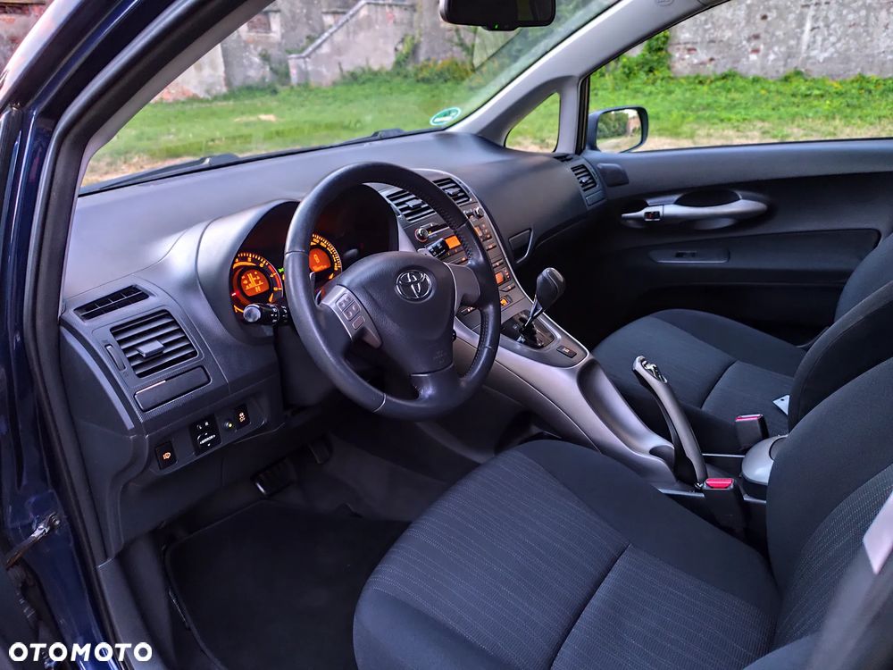 Toyota Auris 1.6 VVT-i Prestige MM - 6
