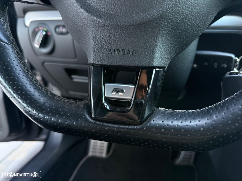 VW Golf 2.0 R DSG - 25