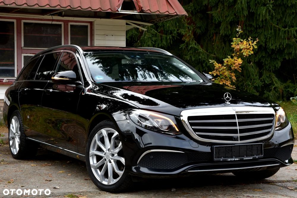 Mercedes-Benz Klasa E - 9