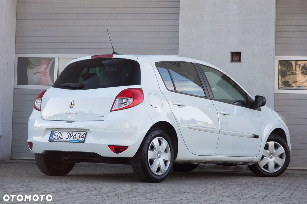 Renault Clio 1.2 16V TCE Dwudziestka - 8