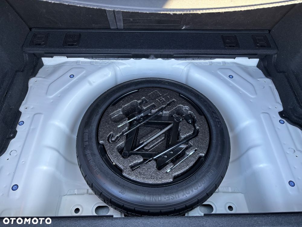 Hyundai i30 1.6 Classic + - 20