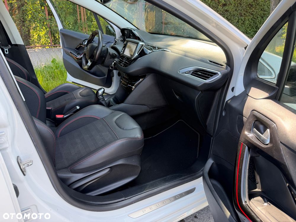 Peugeot 208 - 31