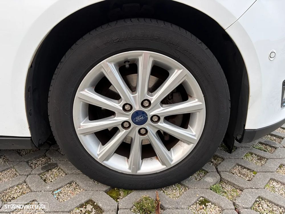 Ford Focus SW 1.5 TDCi Titanium - 18