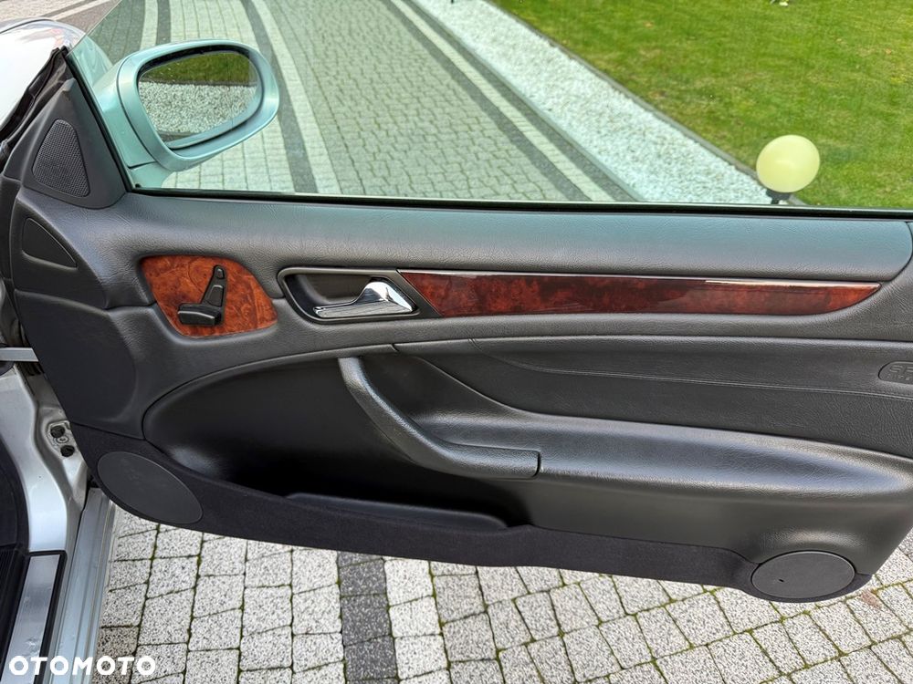 Mercedes-Benz CLK 320 - 29