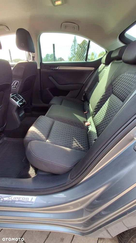 Skoda Superb 2.0 TDI SCR Style DSG - 23