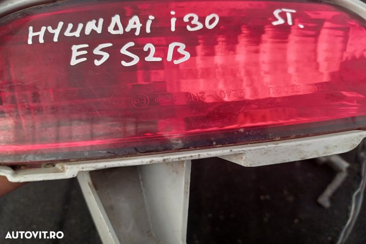 Lampa ceata stanga bara spate 92401-2R2 92401-2R2 Hyundai i30 FD [200 - 4