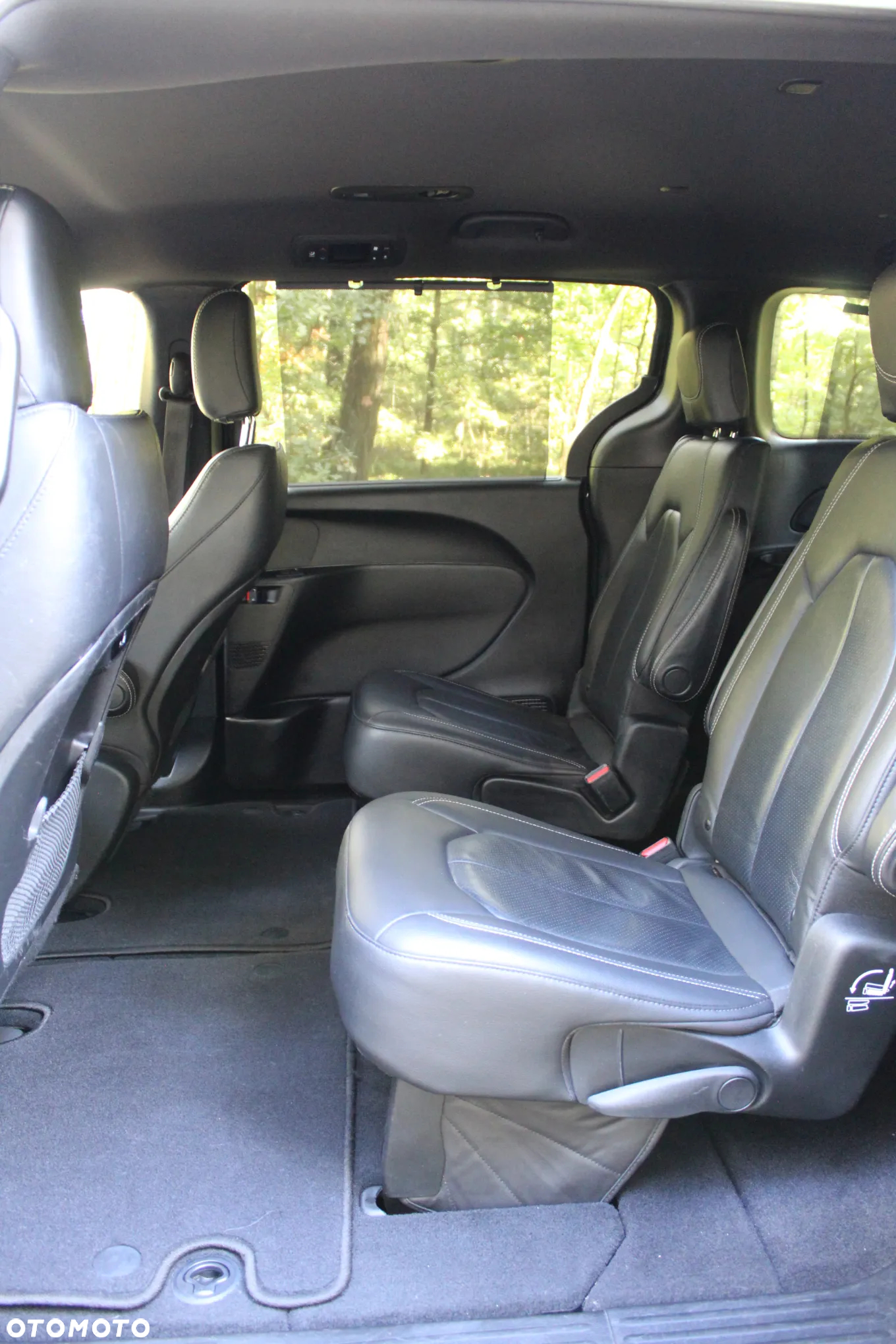 Chrysler Pacifica - 24