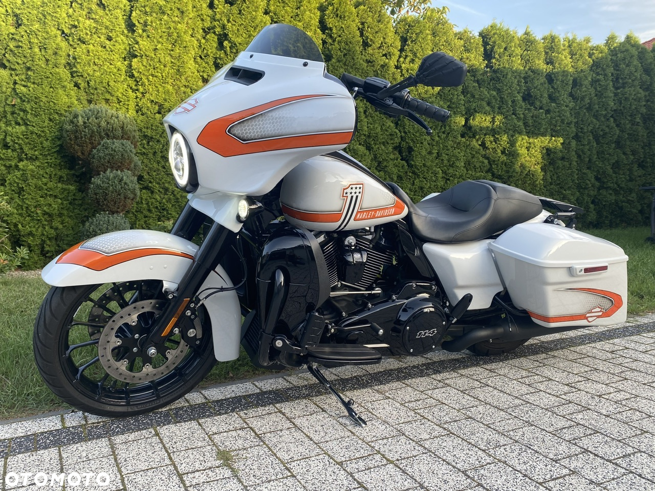 Harley-Davidson Touring Street Glide - 3