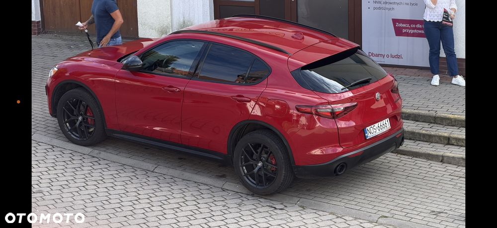 Alfa Romeo Stelvio - 1
