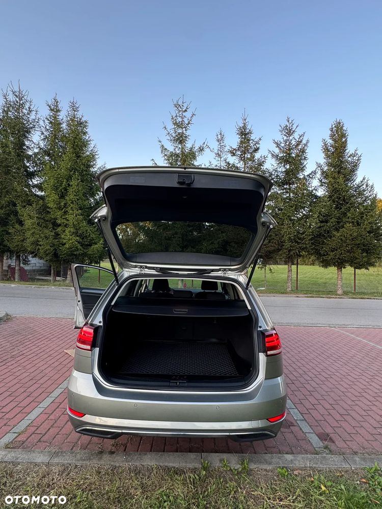 Volkswagen Golf 1.5 TSI BMT Comfortline - 18
