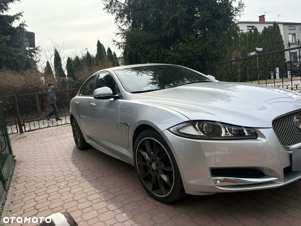 Jaguar XF 35t AWD R-Sport - 11