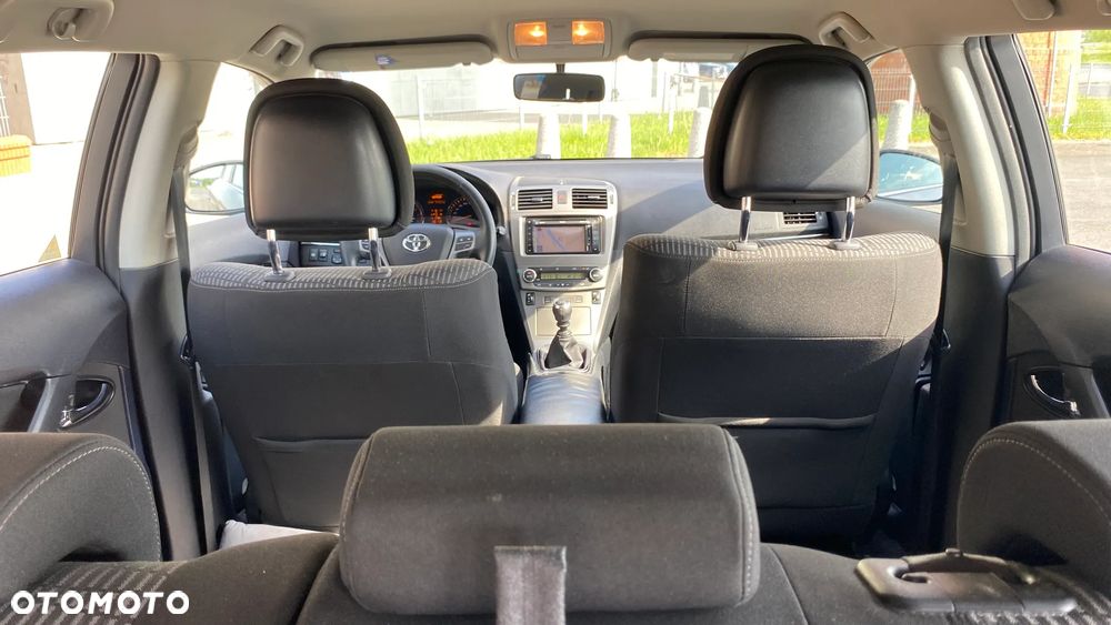 Toyota Avensis 1.8 Edition - 12