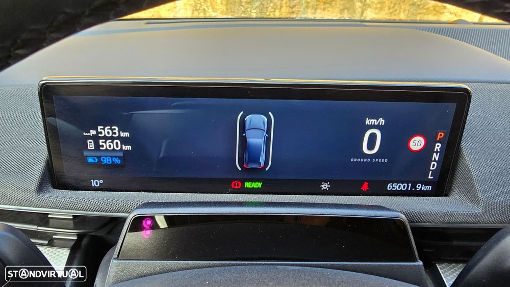 Ford Mustang Mach-E - 19