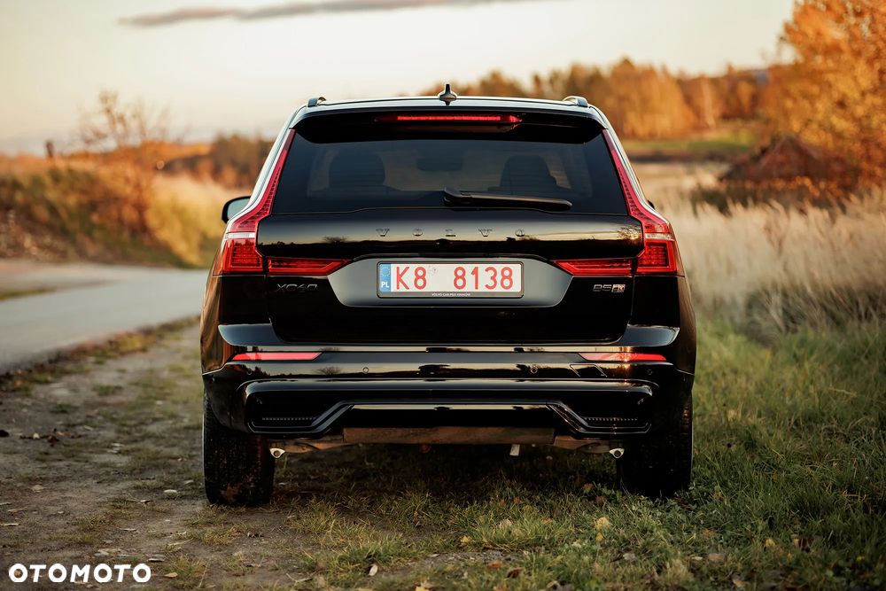 Volvo XC 60 B5 B AWD Plus Black Edition - 16