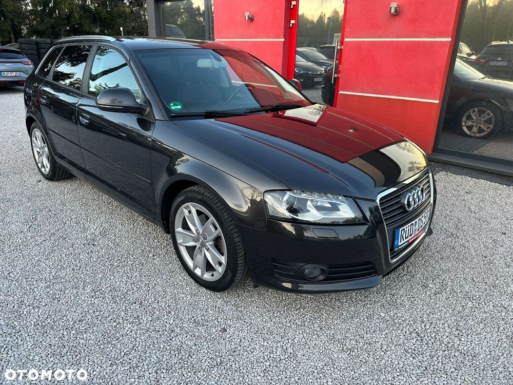 Audi A3 Sportback 1.4 TFSI Ambiente - 17