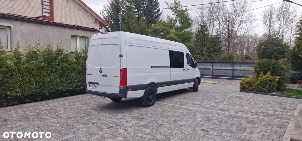 Mercedes-Benz Sprinter - 4