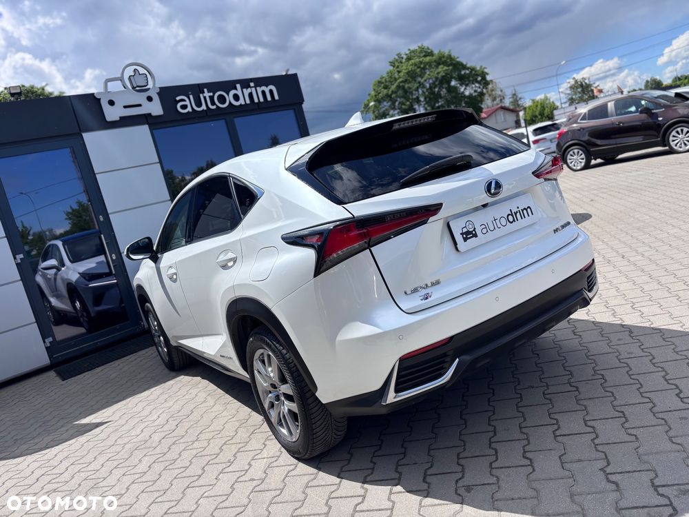 Lexus NX 300h E-FOUR Executive Line - 11