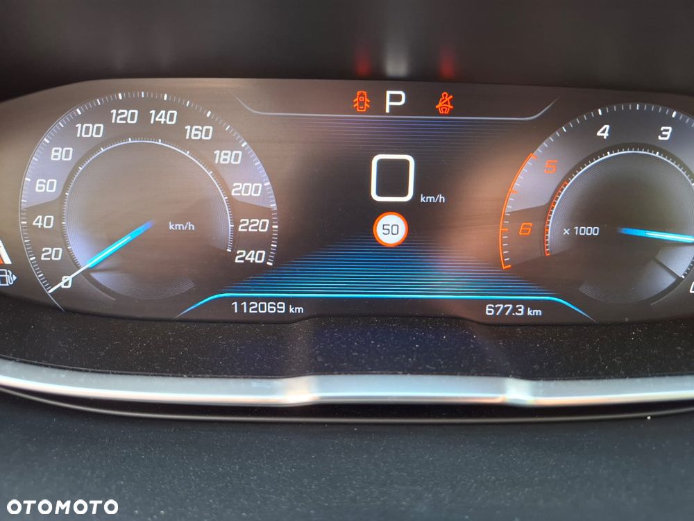 Peugeot 3008 BlueHDi 130 Stop & Start EAT8 Allure - 17
