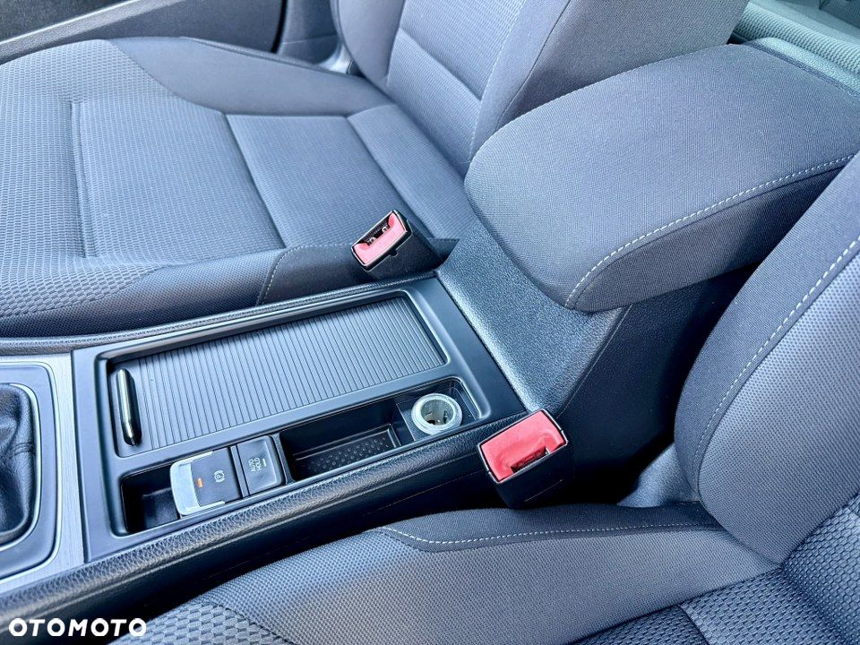 Volkswagen Golf 1.4 TSI (BlueMotion Technology) Highline - 27