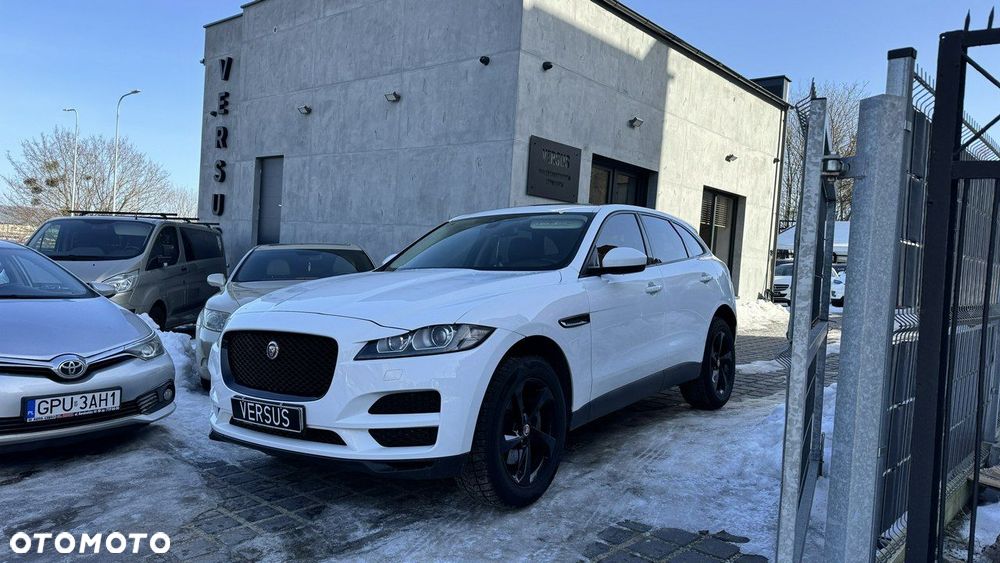 Jaguar F-Pace - 1