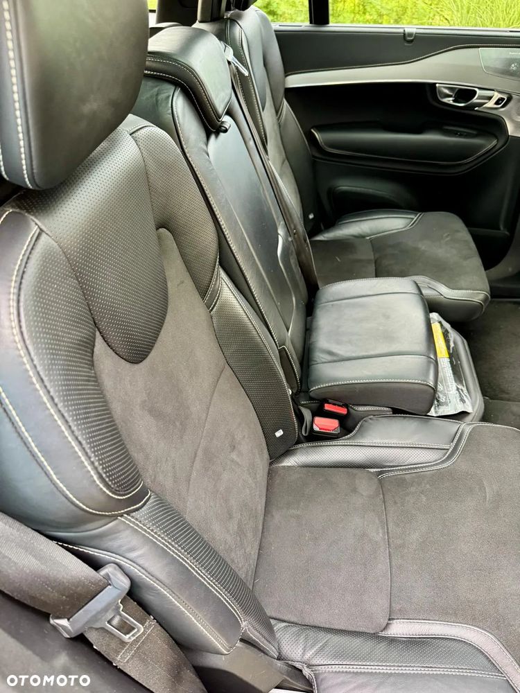 Volvo XC 90 D5 AWD R-Design 7os - 35