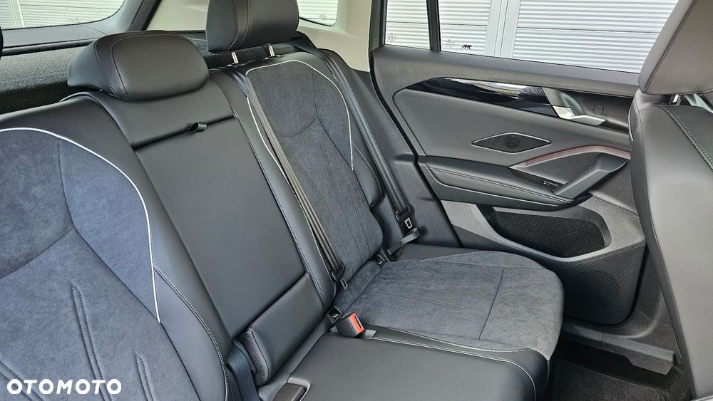 Volkswagen Tiguan - 22
