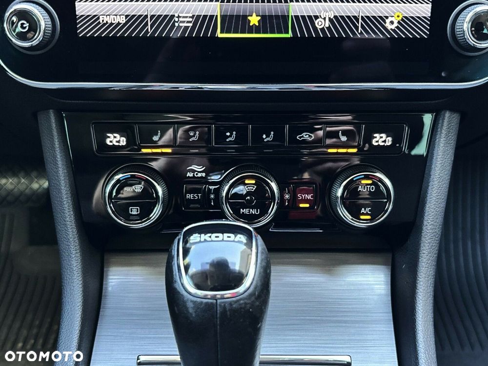 Skoda Superb 2.0 TDI SCR Style DSG - 33