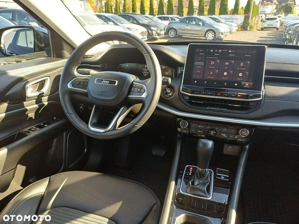 Jeep Compass - 23