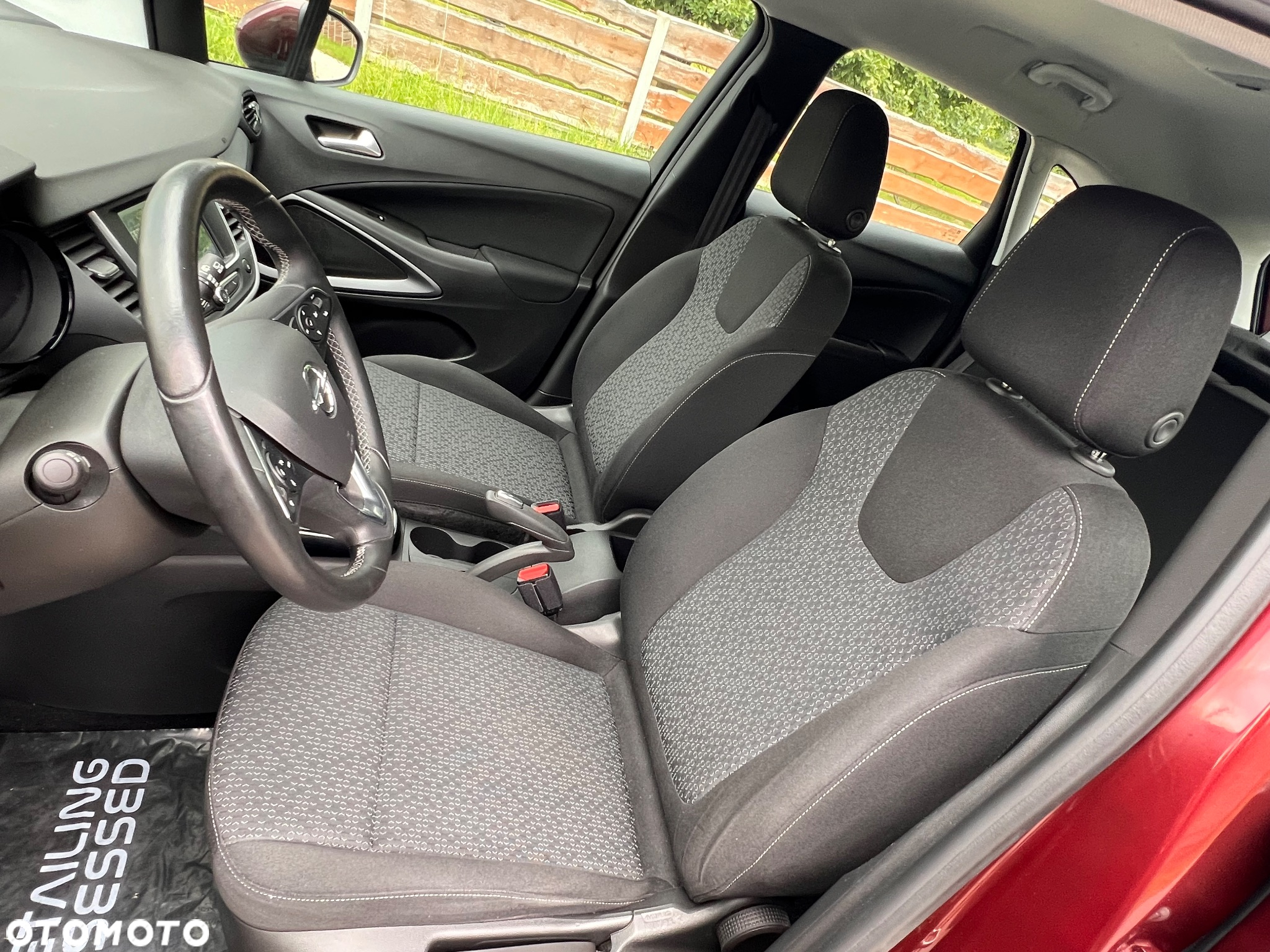 Opel Crossland X 1.2 T Elite S&S - 23