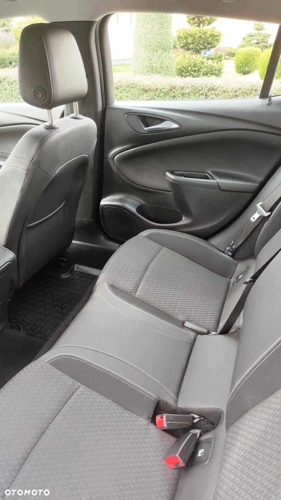 Opel Astra V 1.4 T Elite - 16
