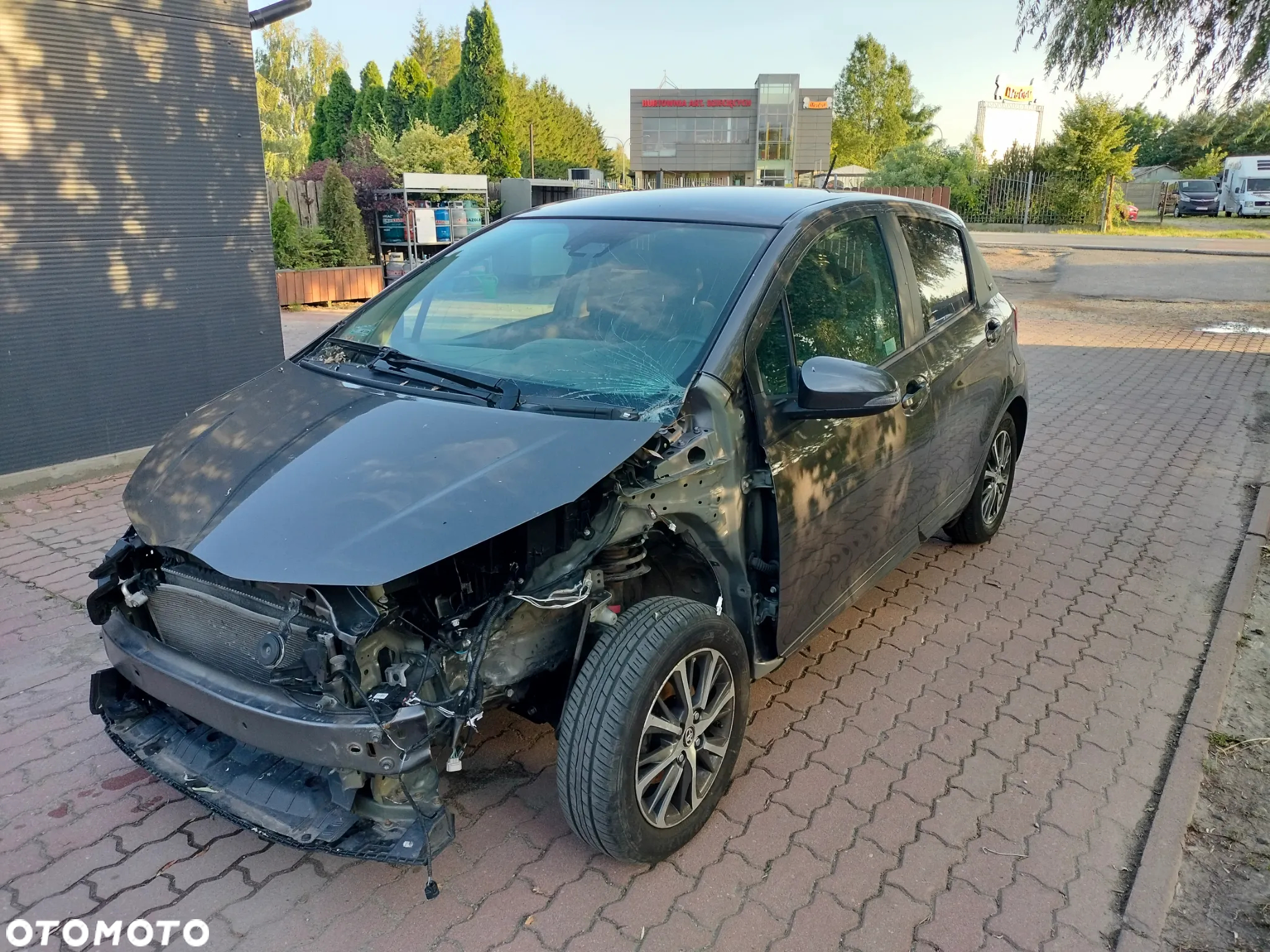 Toyota Yaris 1.5 Premium - 3