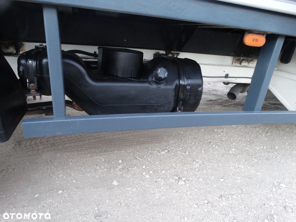 Volkswagen Crafter - 12
