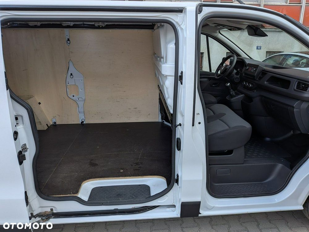 Renault Trafic - 21
