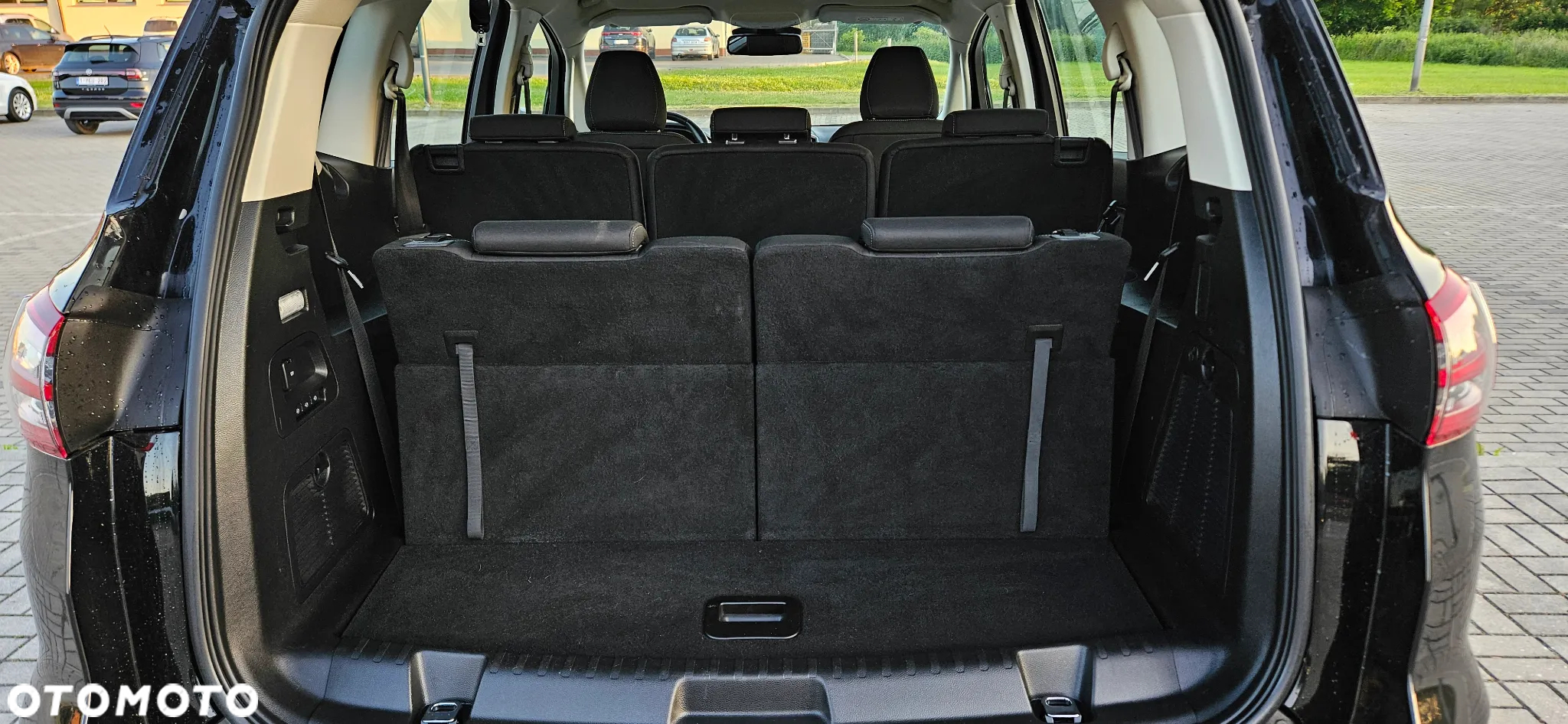 Ford S-Max 2.0 TDCi Trend - 10