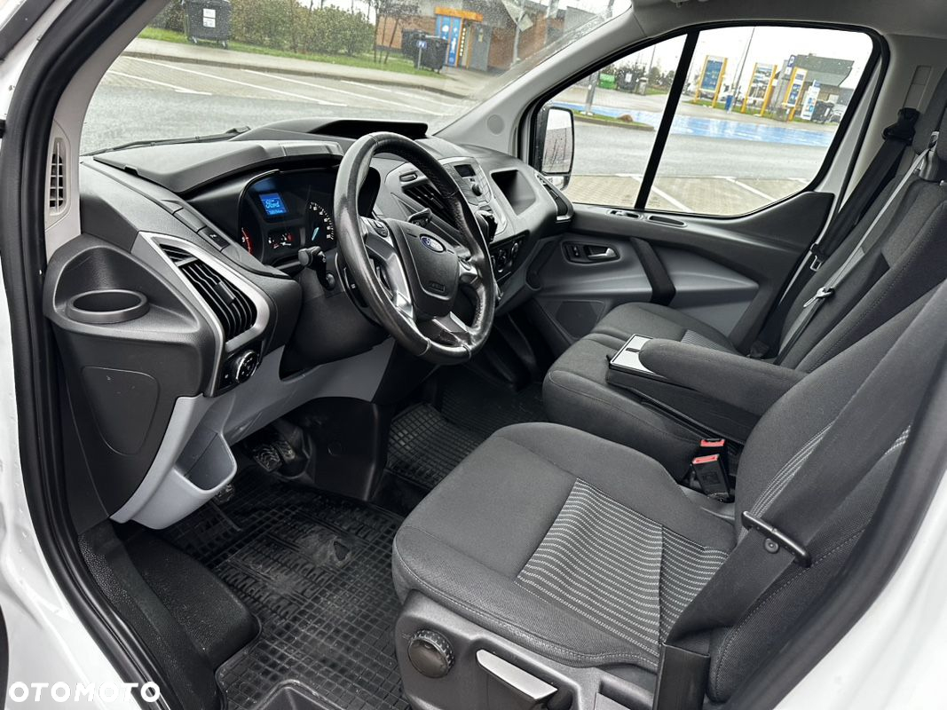 Ford Transit Custom - 13