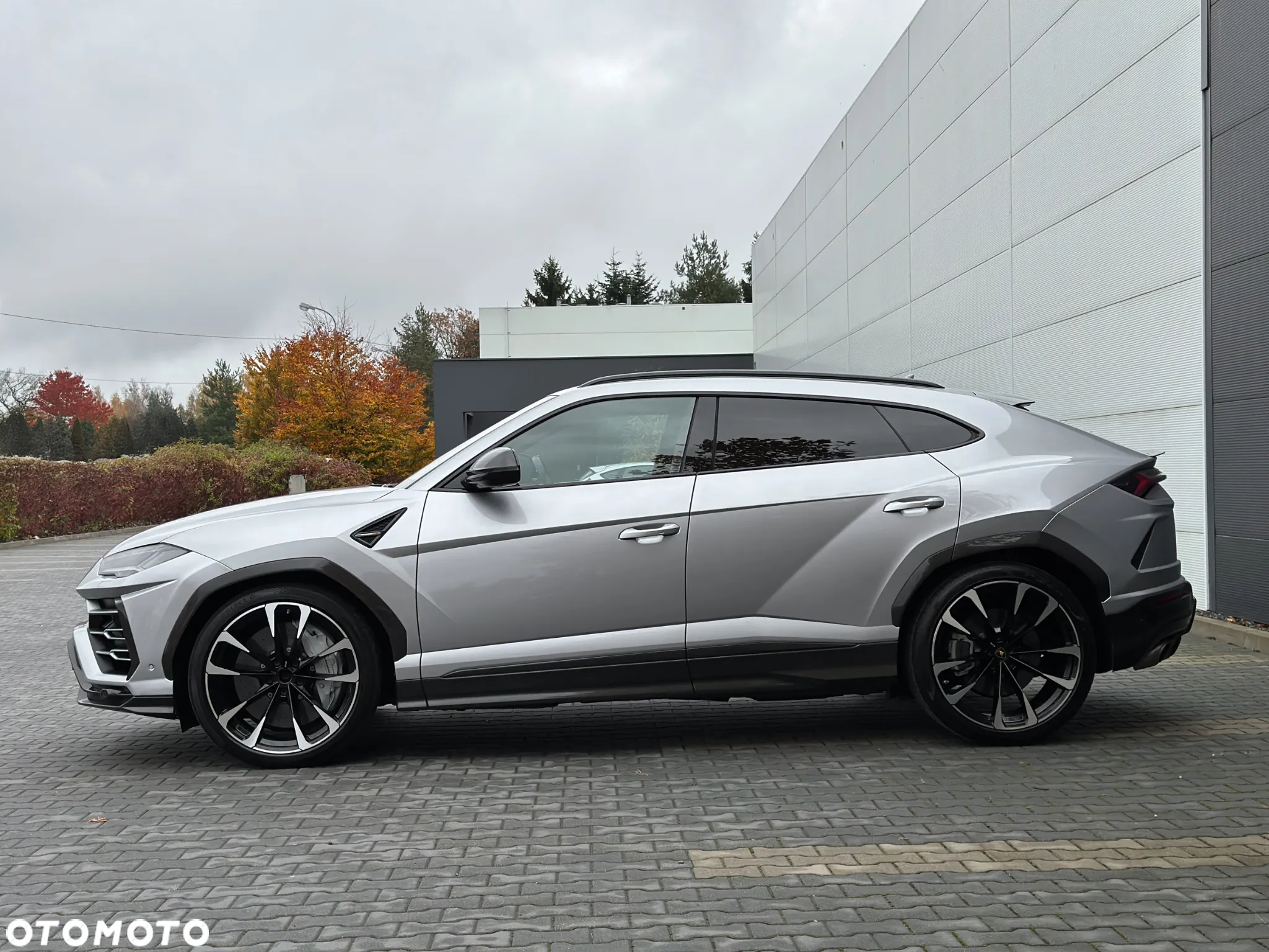 Lamborghini Urus - 8
