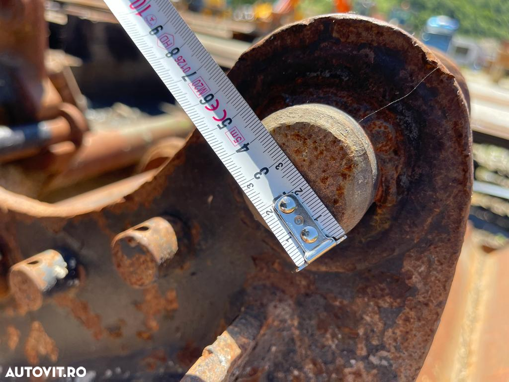 Cupa taluz buldoexcavator - 4
