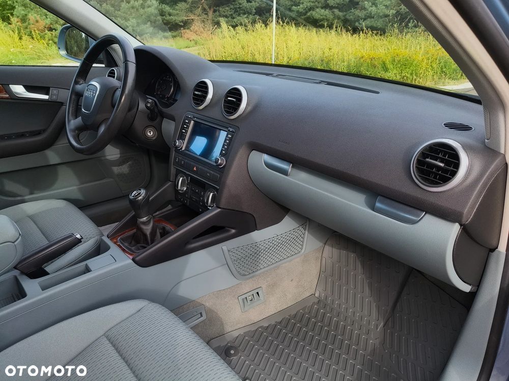 Audi A3 Sportback 1.4 TFSI S line Sportpaket (plus) - 22