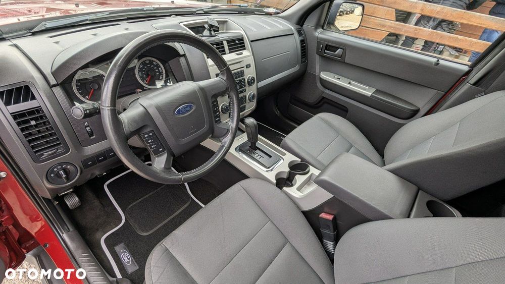 Ford Escape - 14