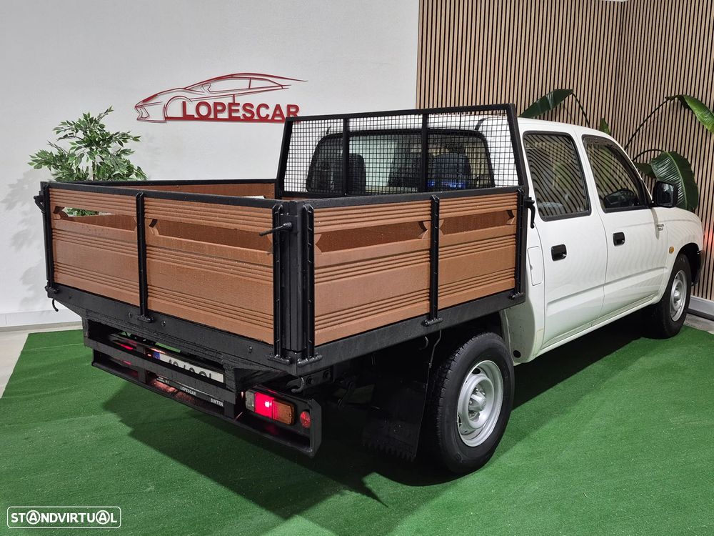 Toyota Hilux 2.4D - 150.000KM | GARANTIA | IVA - 5 LUGARES - 6