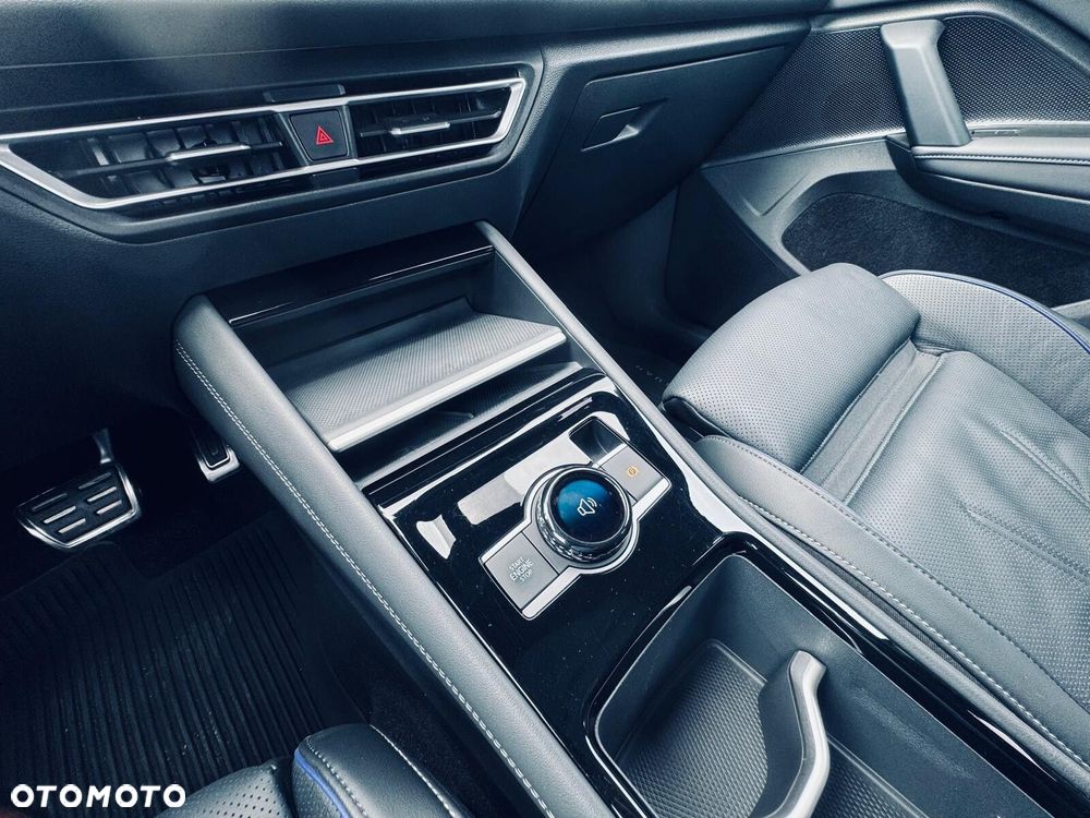 Volkswagen Tiguan - 36