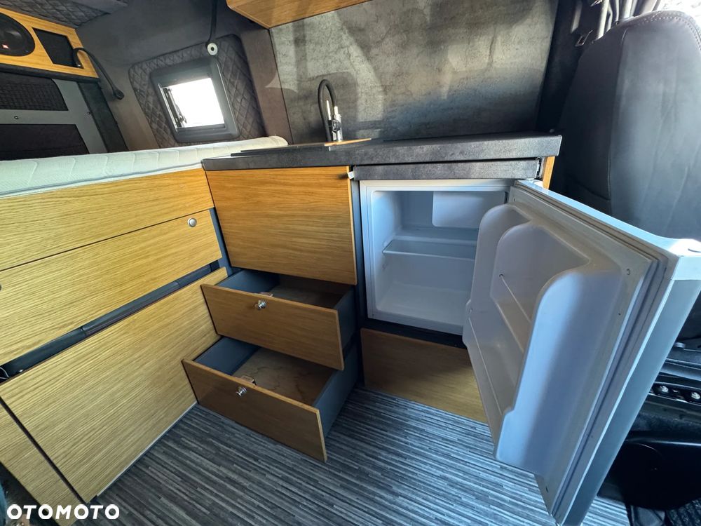 Mercedes-Benz Sprinter - 5