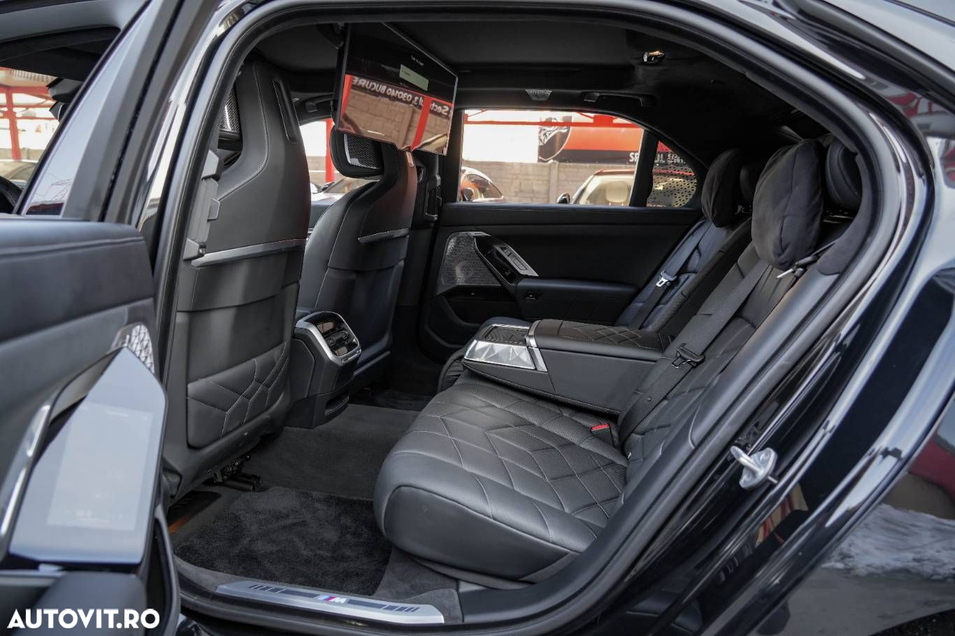 BMW Seria 7 - 16