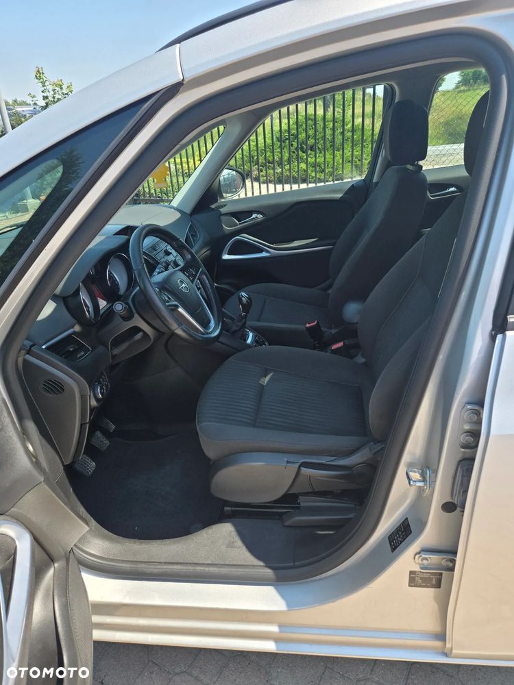 Opel Zafira 2.0 CDTI Enjoy - 9